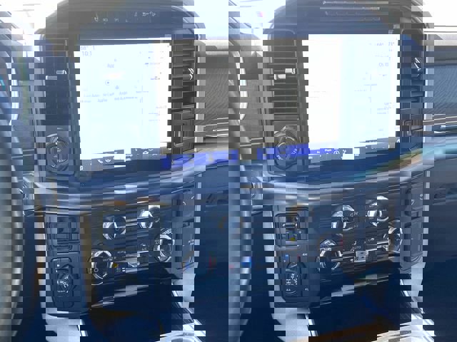 Certified 2022 Ford F150 Platinum w/ Equipment Group 701A High image 27