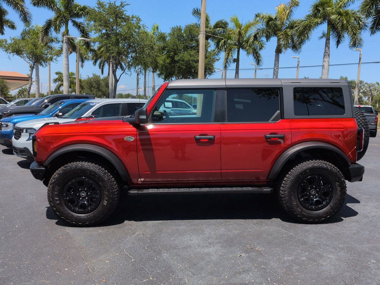Certified 2024 Ford Bronco Wildtrak AWD/4WD image 5