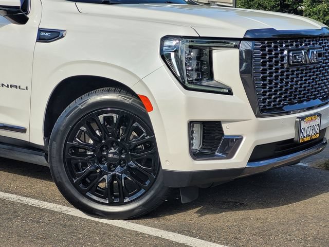Used 2024 GMC Yukon XL Denali Ultimate AWD/4WD image 9