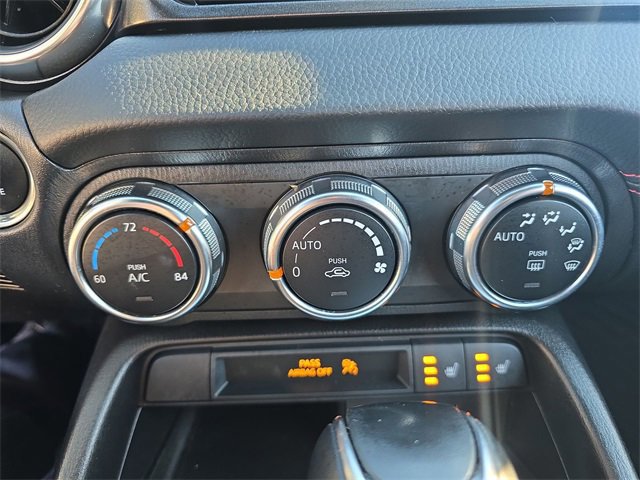 Used 2019 FIAT 124 Spider Abarth w/ Navigation & Sound Group image 19