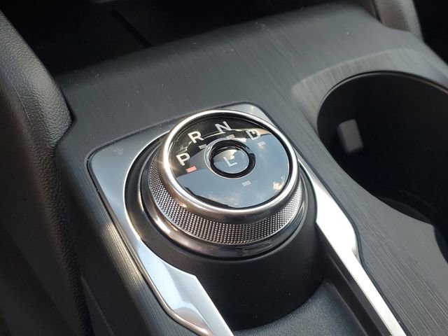 Certified 2025 Ford Escape SE FWD image 16