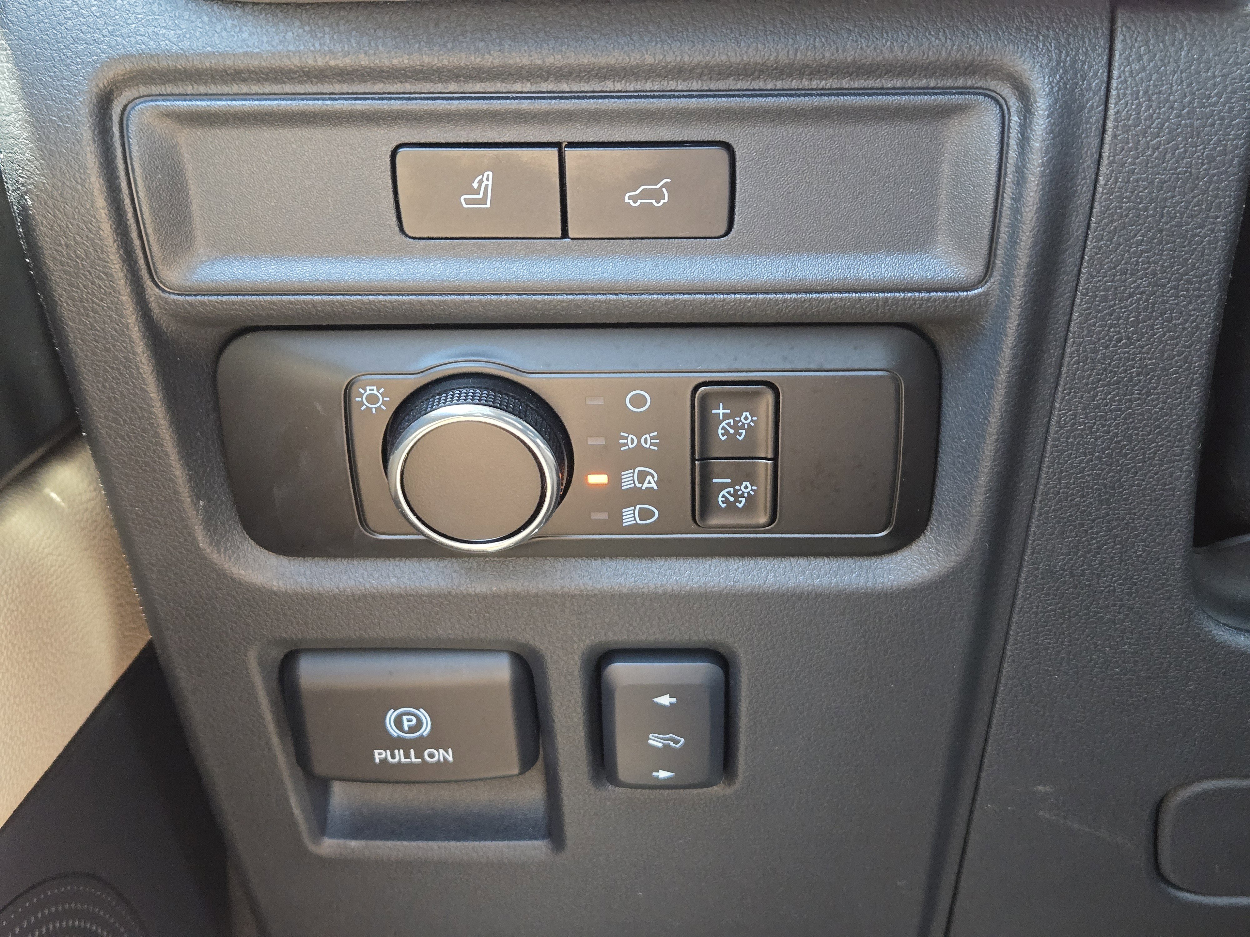 Certified 2024 Ford Expedition Max XLT RWD image 25