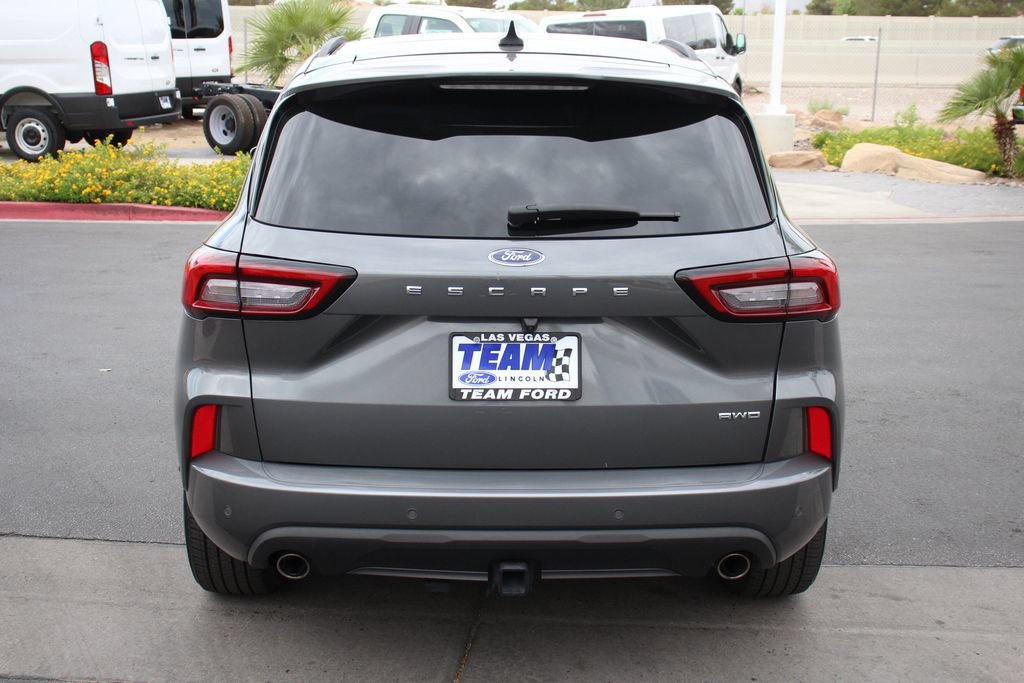 Certified 2023 Ford Escape ST-Line Elite w/ Premium Technology Package AWD/4WD image 7