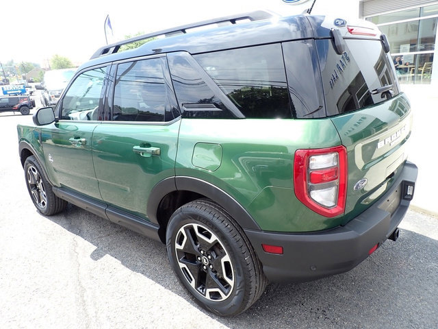 Certified 2024 Ford Bronco Sport Outer Banks w/ Tech Package image 3