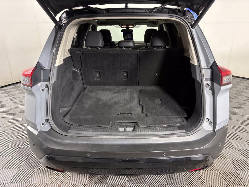 Used 2023 Nissan Rogue SV w/ SV Premium B Package FWD image 31