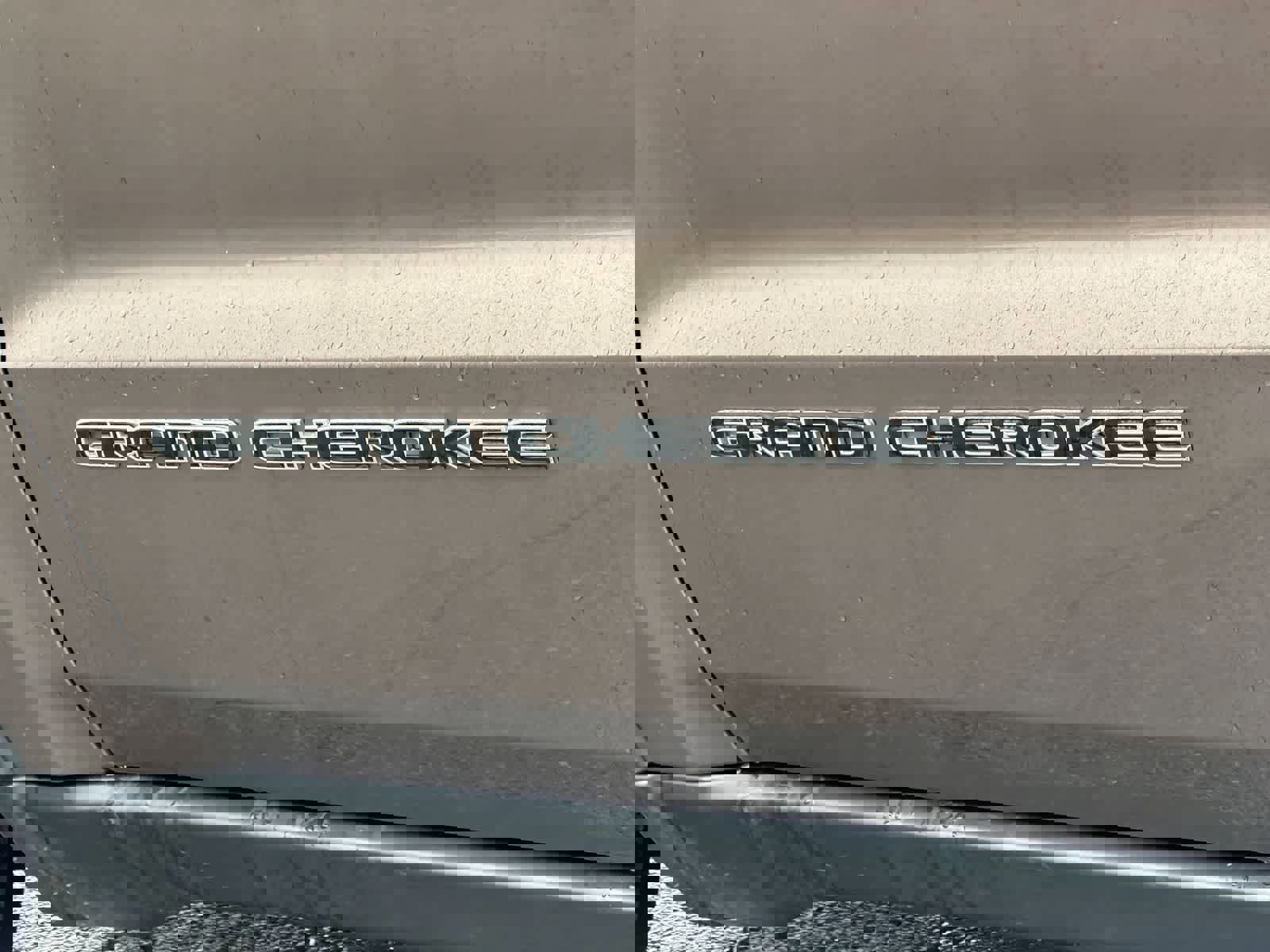 Used 2020 Jeep Grand Cherokee Limited image 13