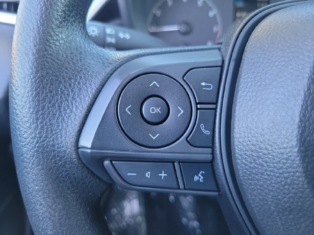 Used 2025 Toyota Corolla LE FWD image 7