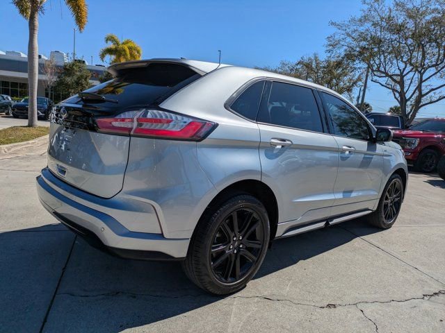 Certified 2024 Ford Edge ST-Line image 4
