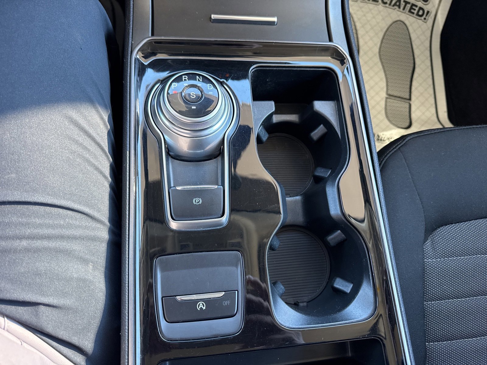 Certified 2020 Ford Edge SE image 32