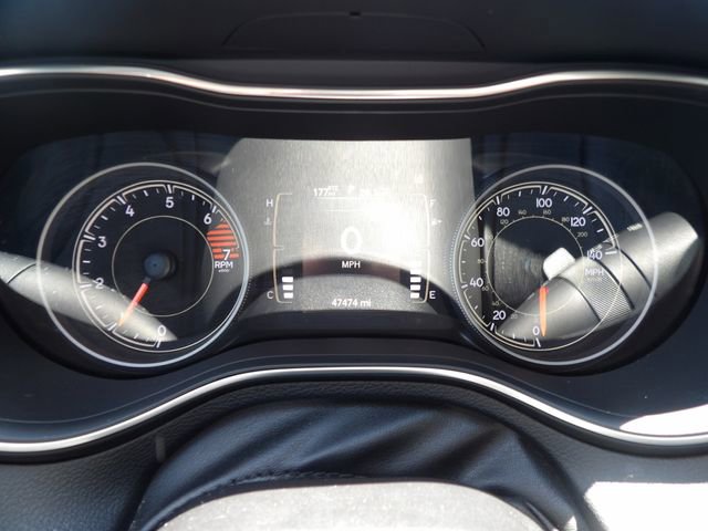 Used 2021 Jeep Cherokee Latitude Plus AWD/4WD image 15