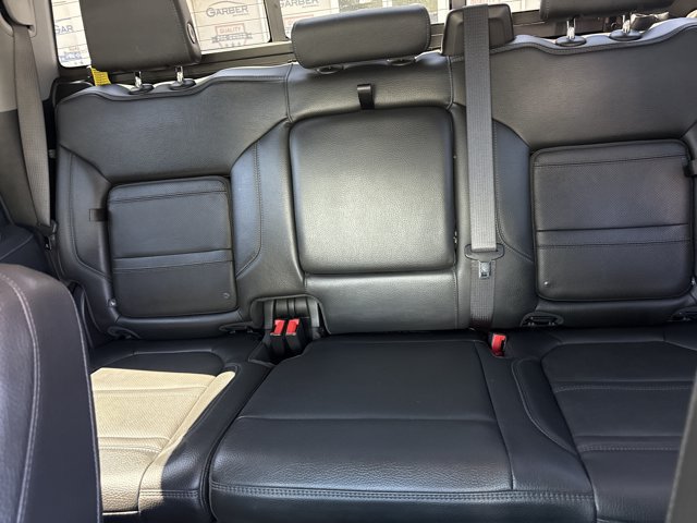 Used 2023 GMC Sierra 2500 Denali w/ Denali Ultimate Package AWD/4WD image 16