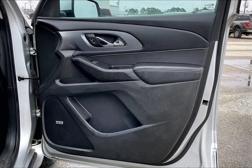 Used 2021 Chevrolet Traverse Premier image 29