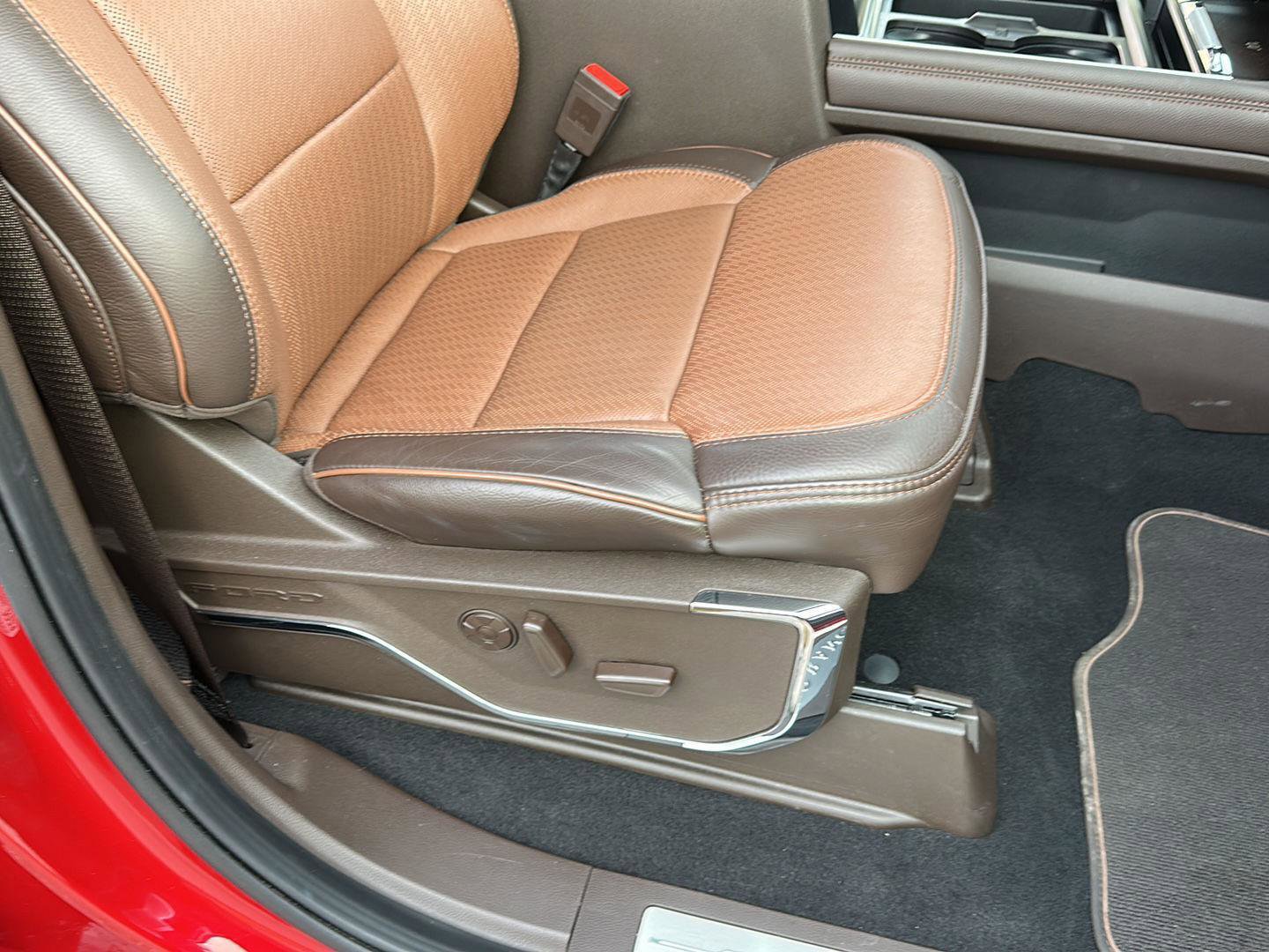 Certified 2024 Ford F250 King Ranch image 24