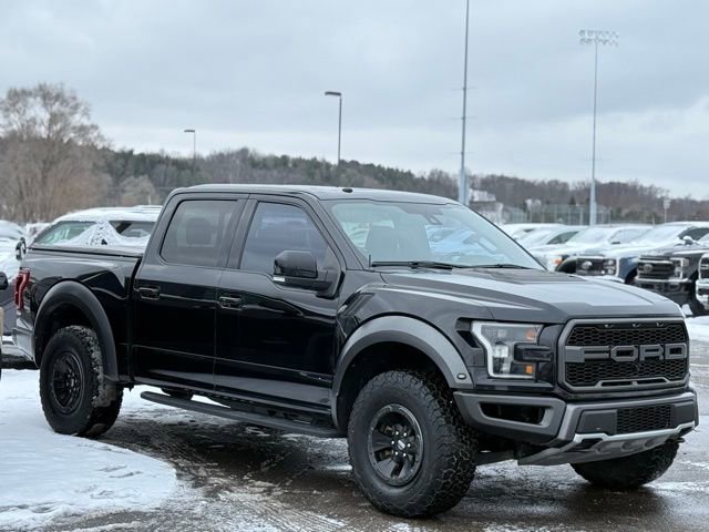 Certified 2018 Ford F150 Raptor w/ Equipment Group 802A Luxury image 35
