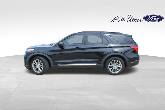 Certified 2022 Ford Explorer XLT w/ Equipment Group 202A RWD image 8