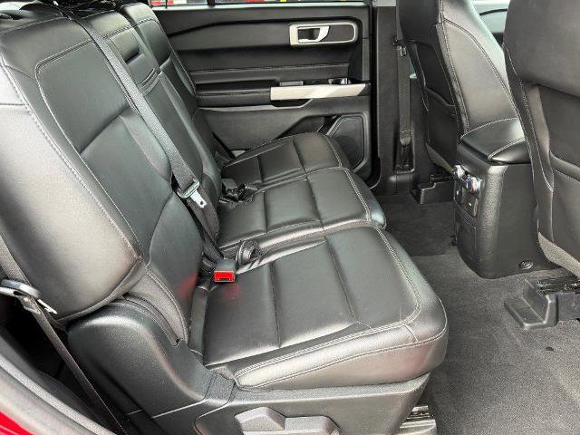 Certified 2022 Ford Explorer XLT w/ Equipment Group 202A image 23