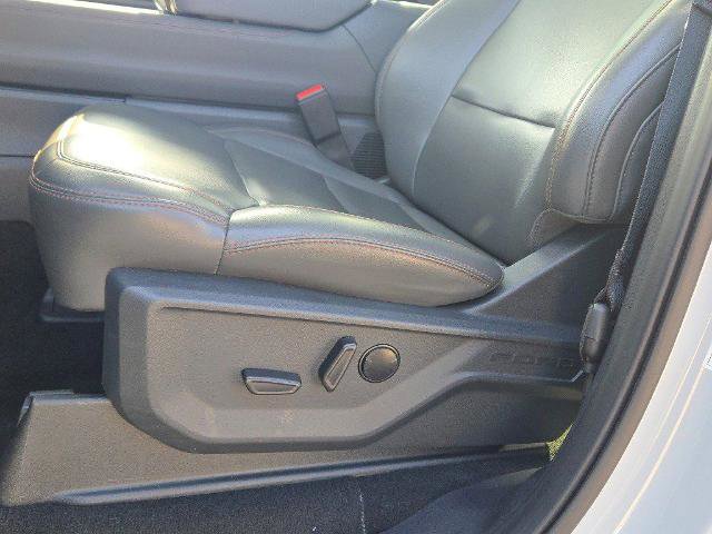 Certified 2025 Ford Expedition Active AWD/4WD image 28