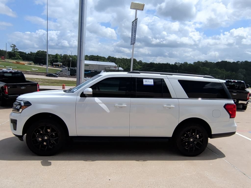 Certified 2023 Ford Expedition Max XLT RWD image 6