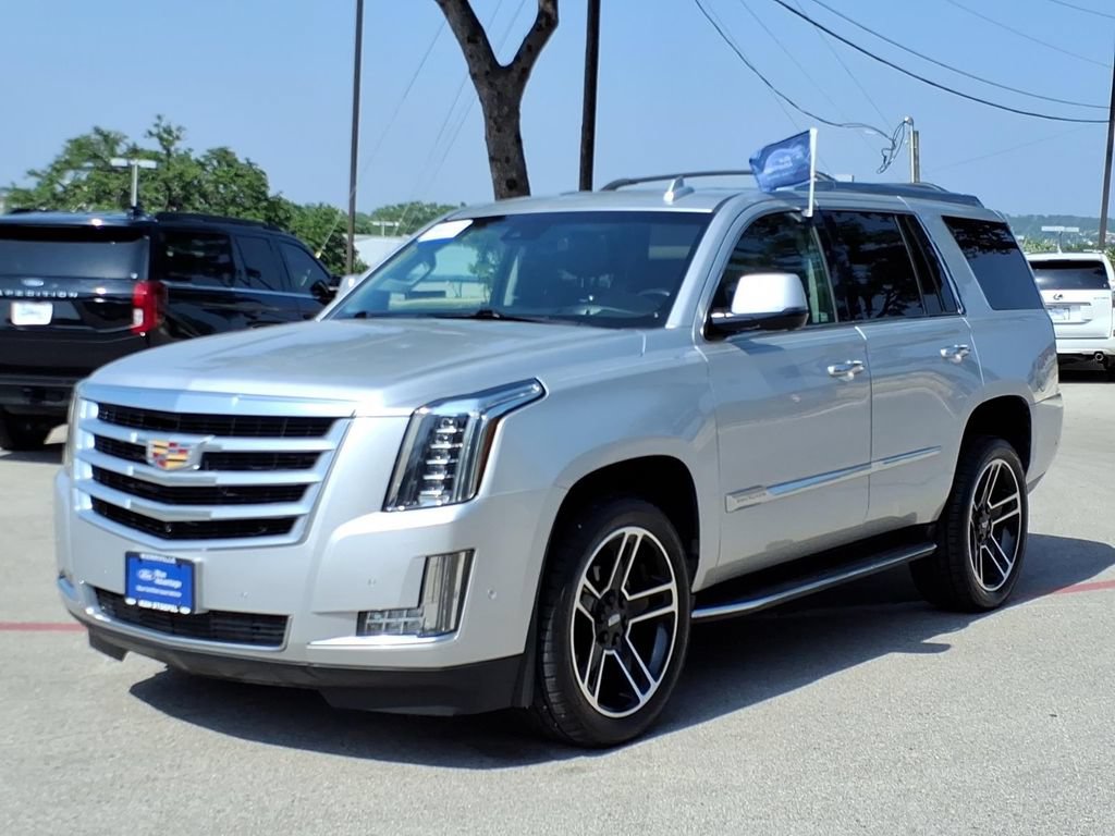 Used 2019 Cadillac Escalade Luxury RWD image 12