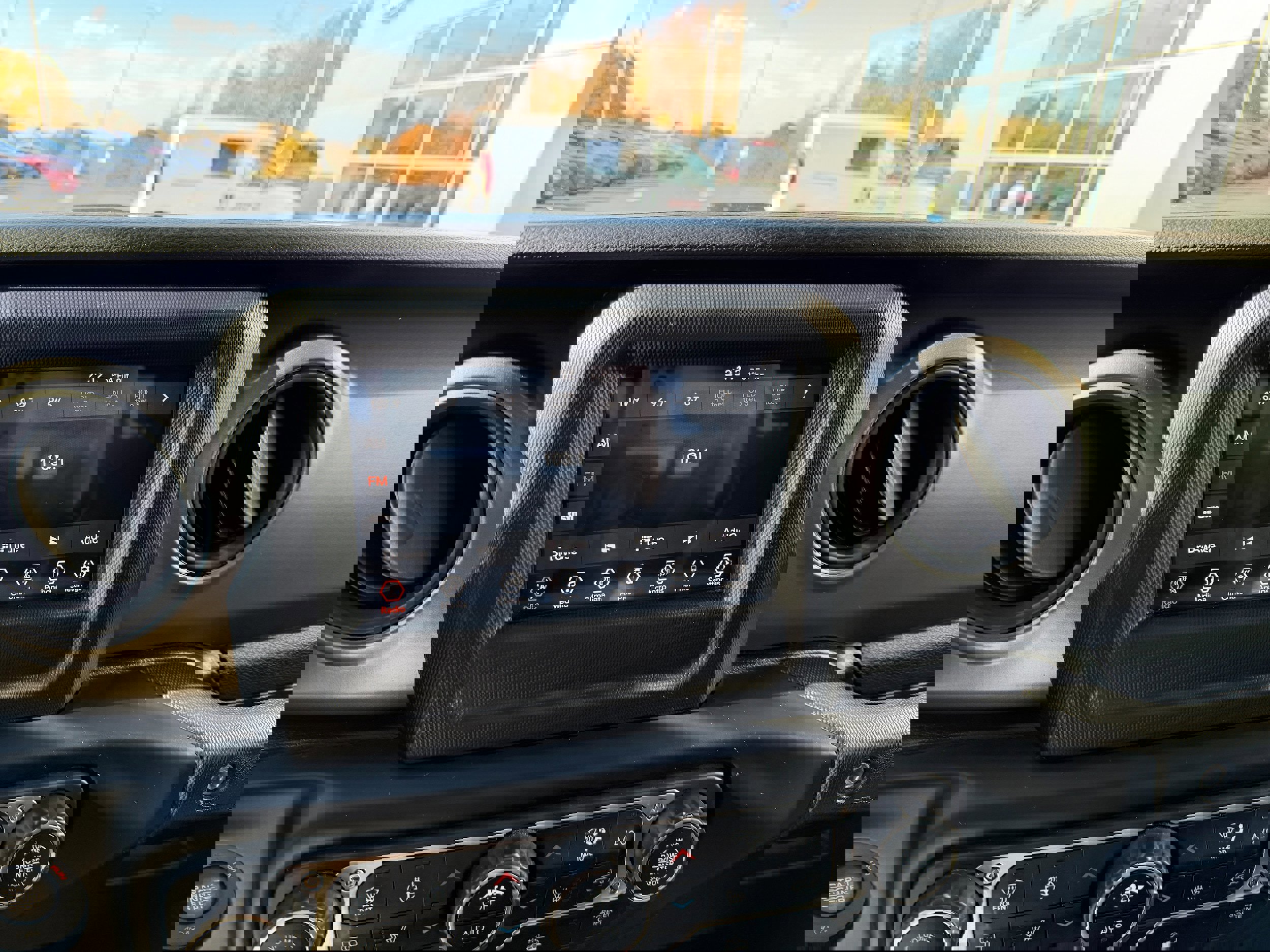 Used 2021 Jeep Gladiator Willys image 17