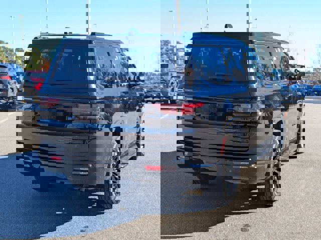 Used 2024 Jeep Wagoneer Series II image 4