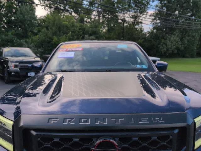 Used 2023 Nissan Frontier PRO-4X w/ Pro Convenience Package AWD/4WD image 3
