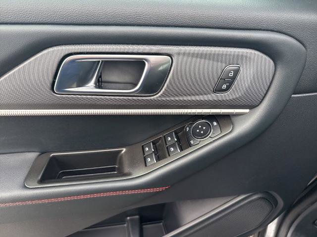 Certified 2025 Ford Explorer ST-Line image 18
