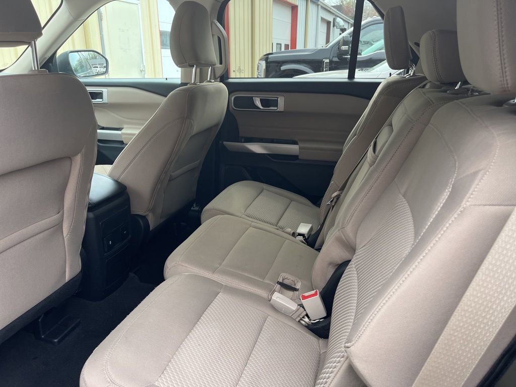 Certified 2022 Ford Explorer XLT image 9