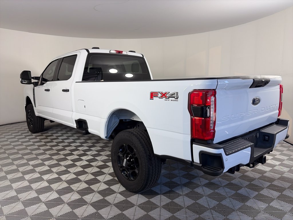 Certified 2023 Ford F250 XL w/ STX Appearance Package AWD/4WD image 5