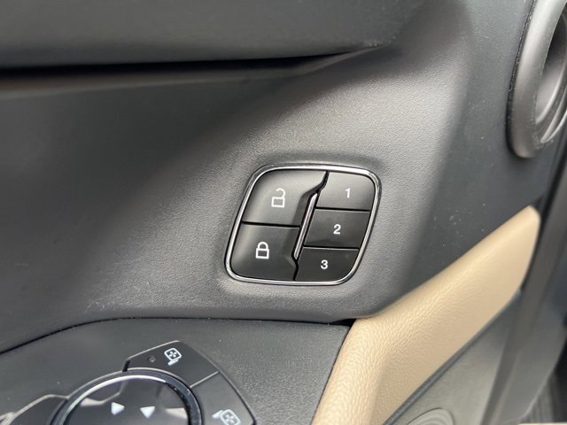 Certified 2024 Ford Expedition Max XLT image 10