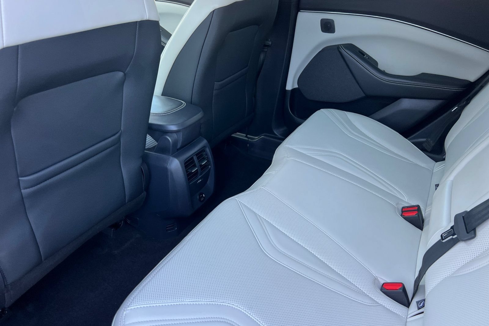 Certified 2023 Ford Mustang Mach-E Premium RWD image 4