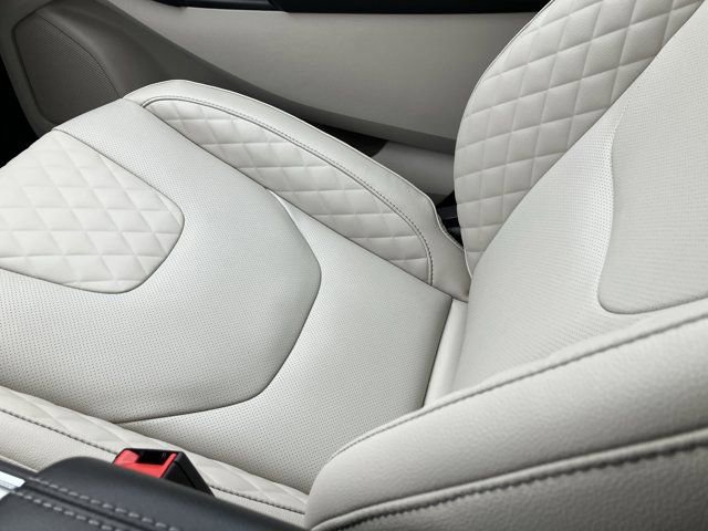 Certified 2024 Ford Edge Titanium w/ Equipment Group 301A image 40