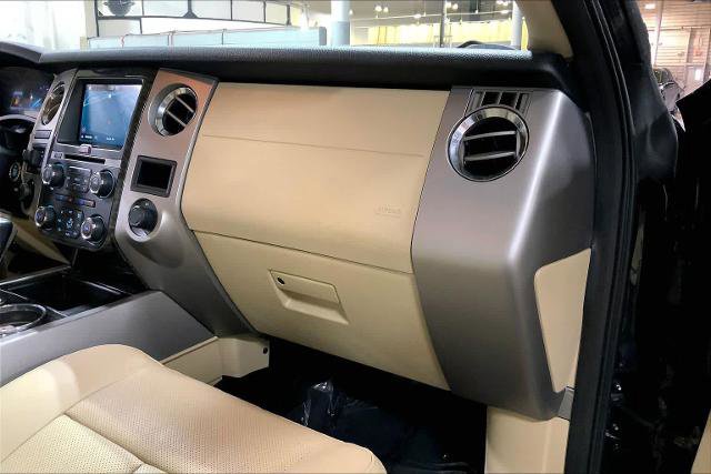 Certified 2017 Ford Expedition Limited w/ Equipment Group 301A image 19