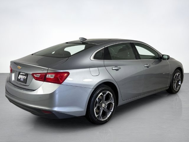 Used 2024 Chevrolet Malibu LT FWD image 3