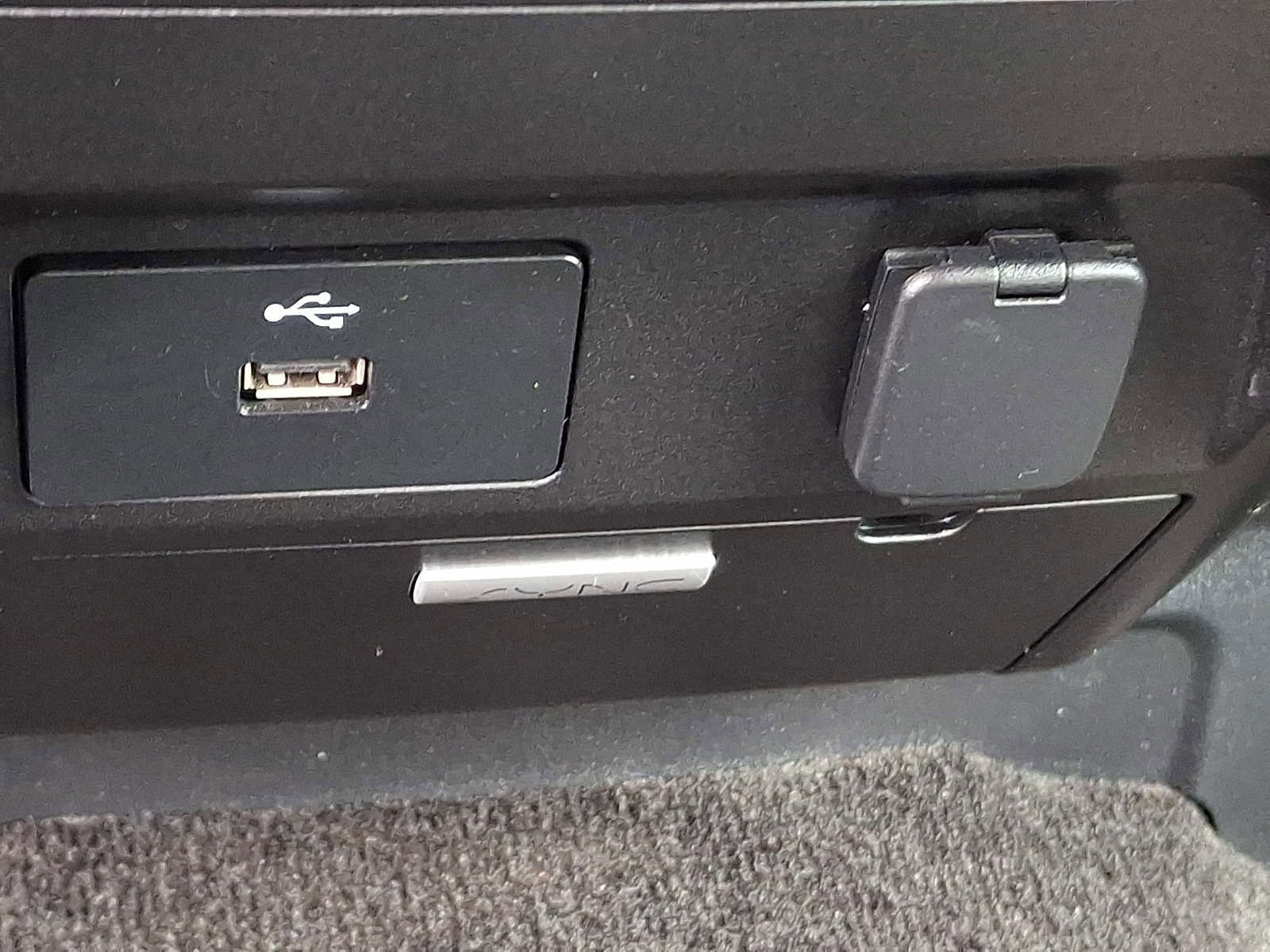 Certified 2017 Ford F150 XLT image 24