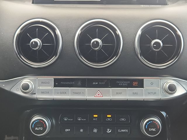 Used 2018 Kia Stinger GT2 RWD image 18