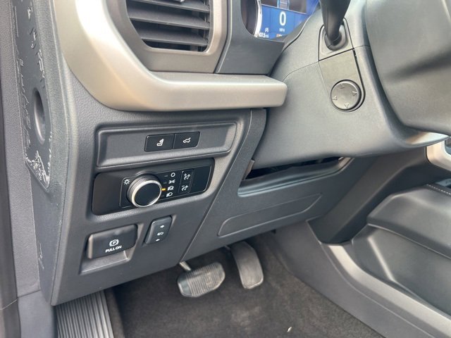 Certified 2024 Ford Expedition XLT image 9