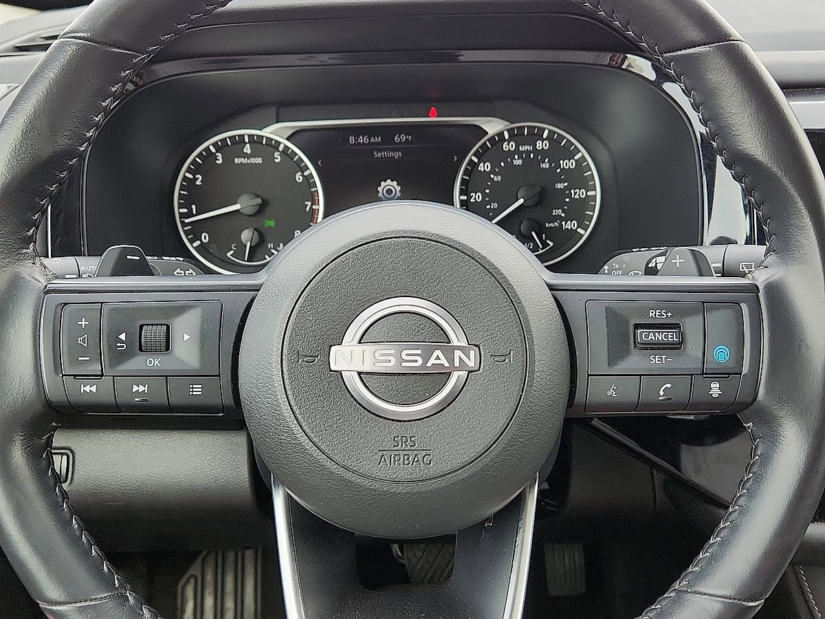 Used 2025 Nissan Pathfinder SV AWD/4WD image 11