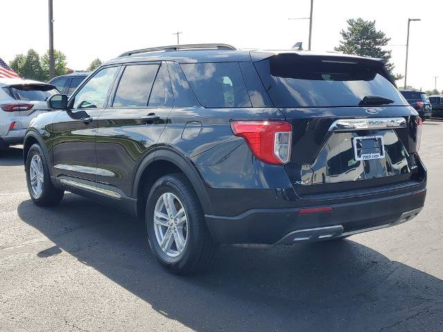 Certified 2024 Ford Explorer XLT w/ Equipment Group 202A AWD/4WD image 3