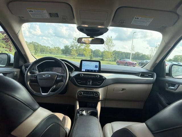 Certified 2020 Ford Escape SEL FWD image 18