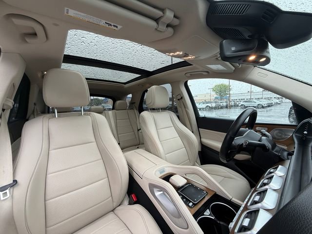 Used 2022 Mercedes-Benz GLE 350 4MATIC w/ Premium Package image 26