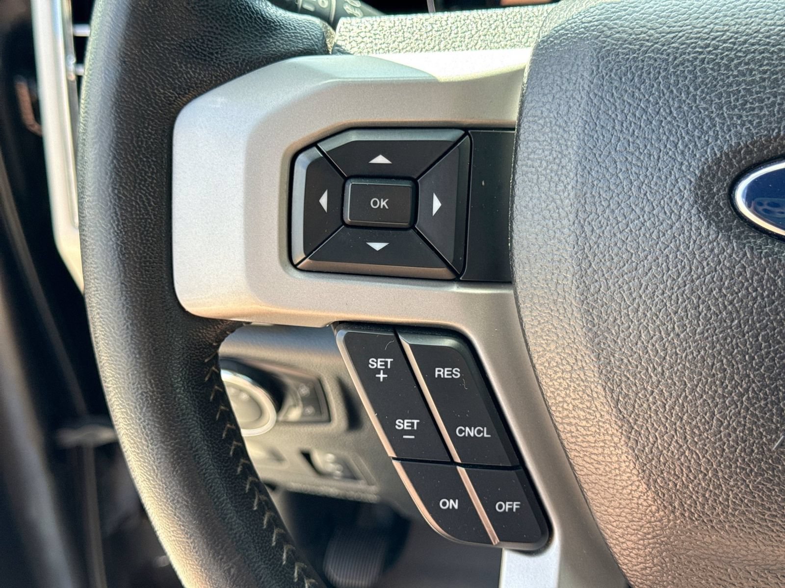 Certified 2017 Ford F350 Lariat w/ Lariat Ultimate Package AWD/4WD image 28