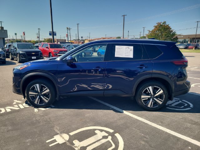 Used 2025 Nissan Rogue SL w/ Tech Package AWD/4WD image 8