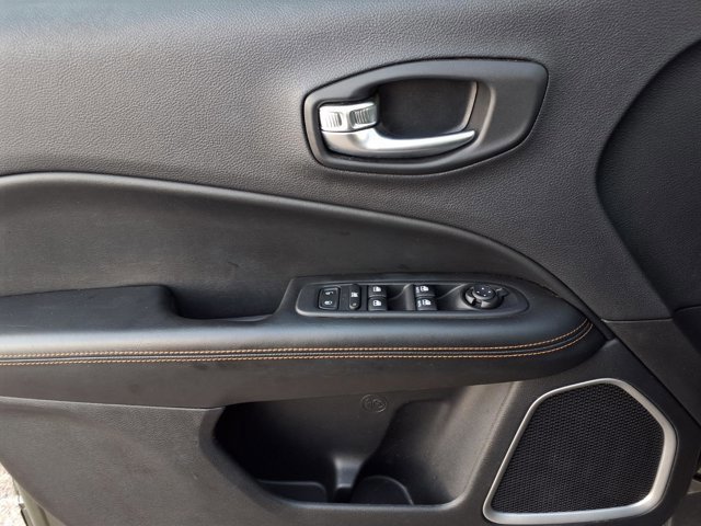 Used 2019 Jeep Compass Limited image 20