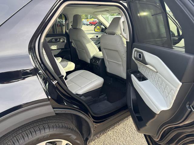 Certified 2025 Ford Explorer Platinum w/ Ultimate Package image 10