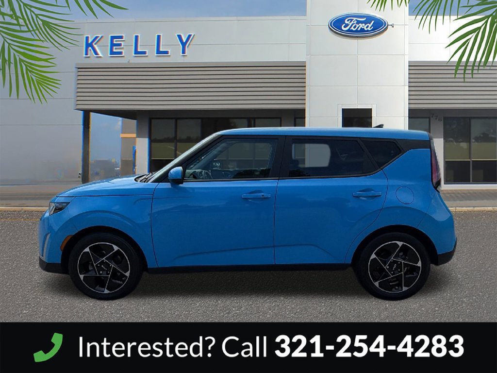 Used 2024 Kia Soul EX FWD image 2