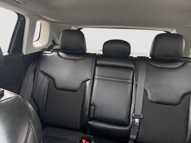 Used 2019 Jeep Compass Trailhawk w/ Cold Weather Group AWD/4WD image 13