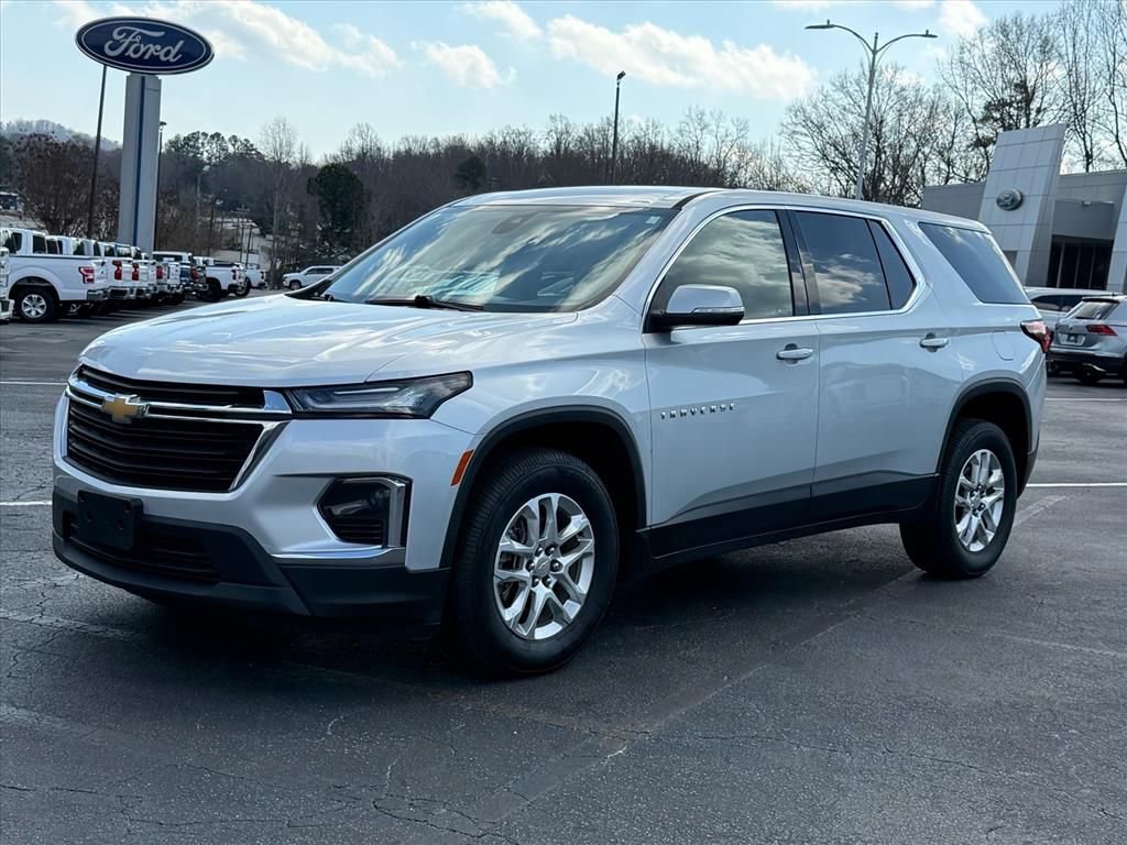 Used 2022 Chevrolet Traverse LS image 8