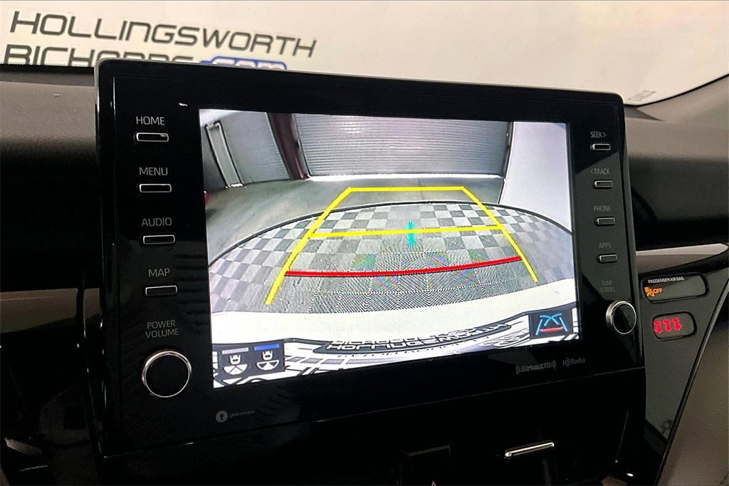 Used 2021 Toyota Camry XLE image 17