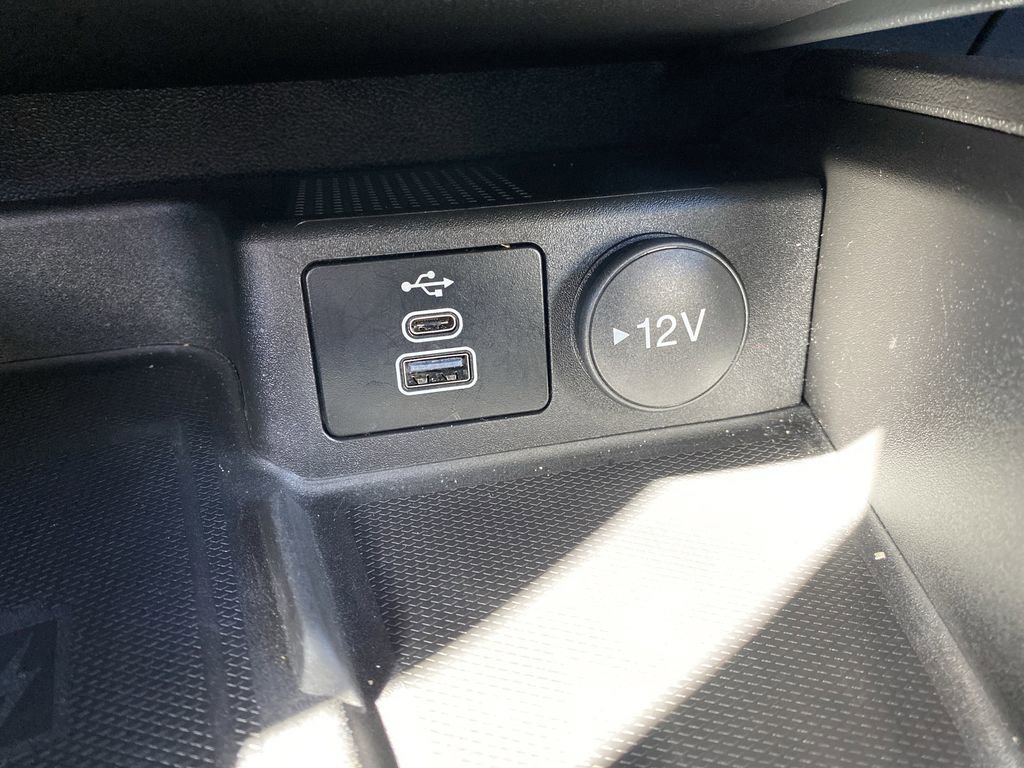 Certified 2025 Ford Escape Platinum image 27